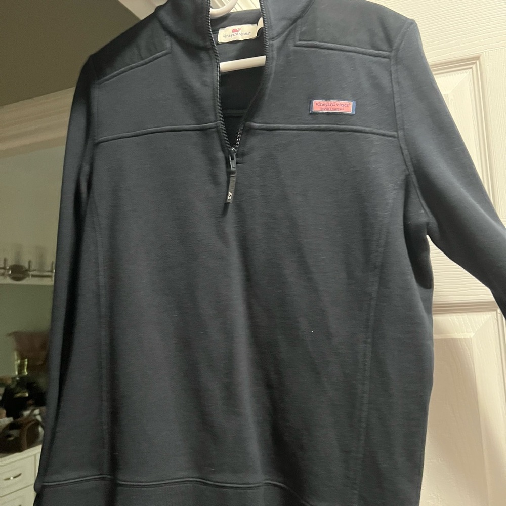 Vineyard Vines women’s pullover size L in navy